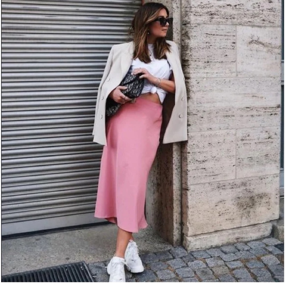 🆕 Zara Satin Midi Skirt
